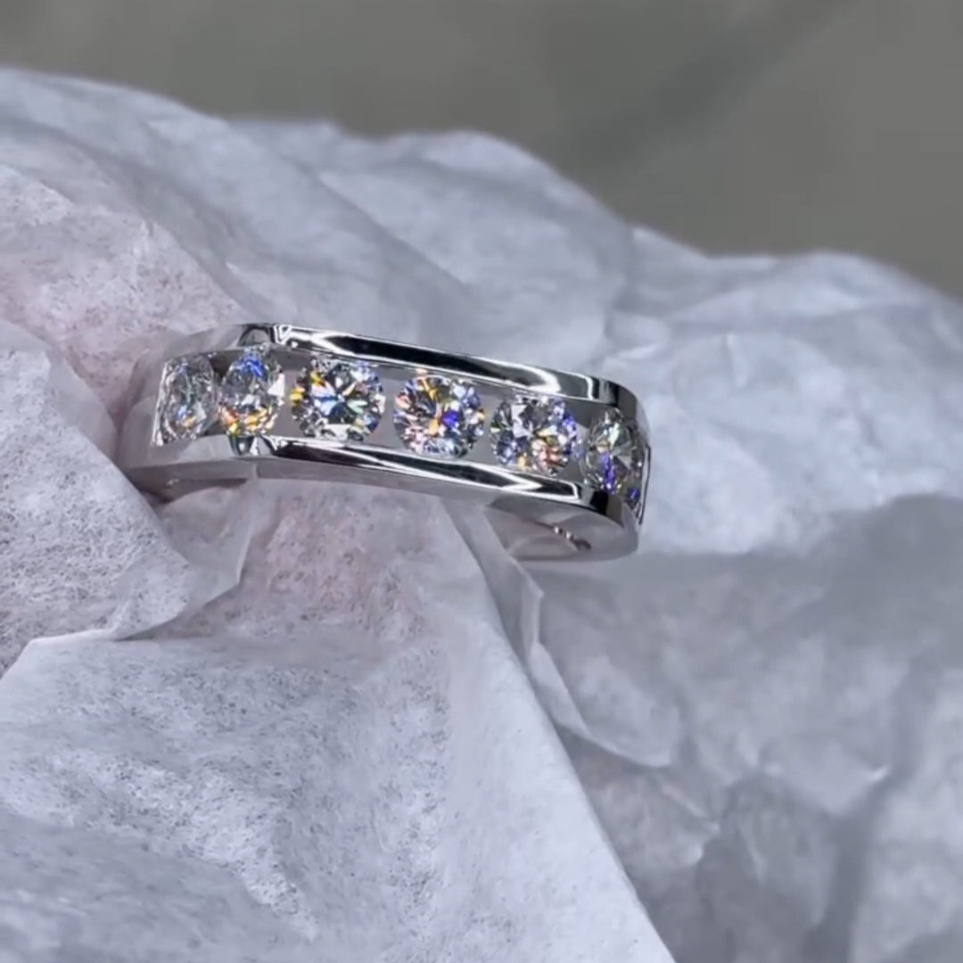 1ct Round-cut Sterling Silver Luxury Handcrafted Ring