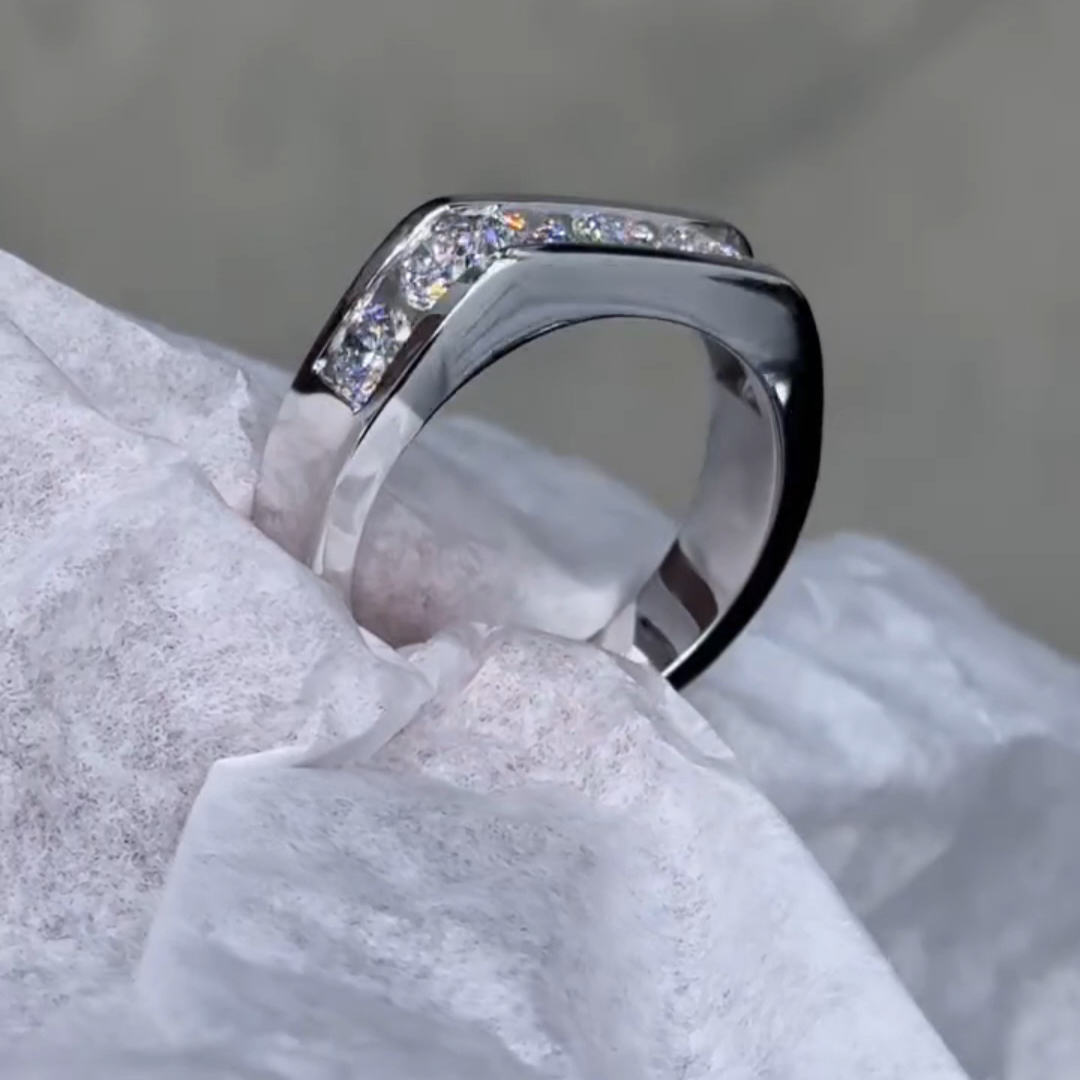 1ct Round-cut Sterling Silver Luxury Handcrafted Ring