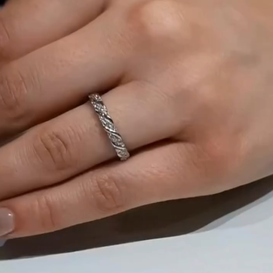 0.2ct Round-cut Sterling Silver Twisted Handmade Ring