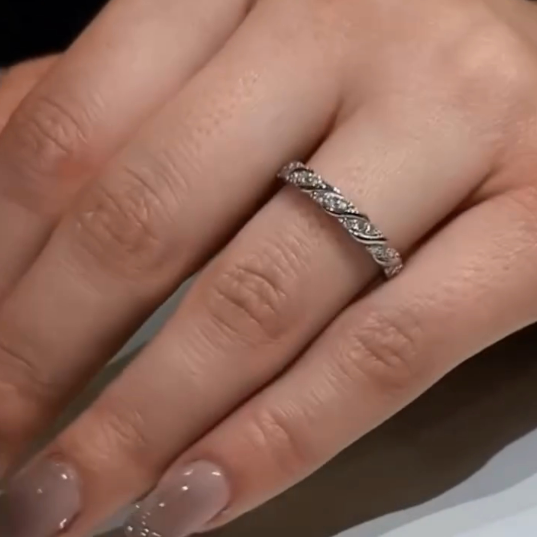 0.2ct Round-cut Sterling Silver Twisted Handmade Ring