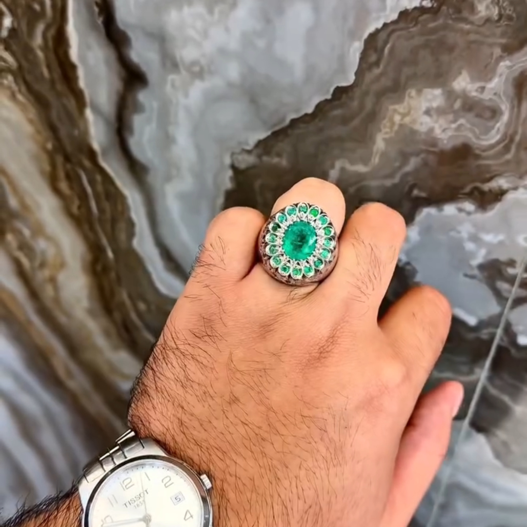 3ct Oval-cut Emerald Handmade Sterling Silver Ring