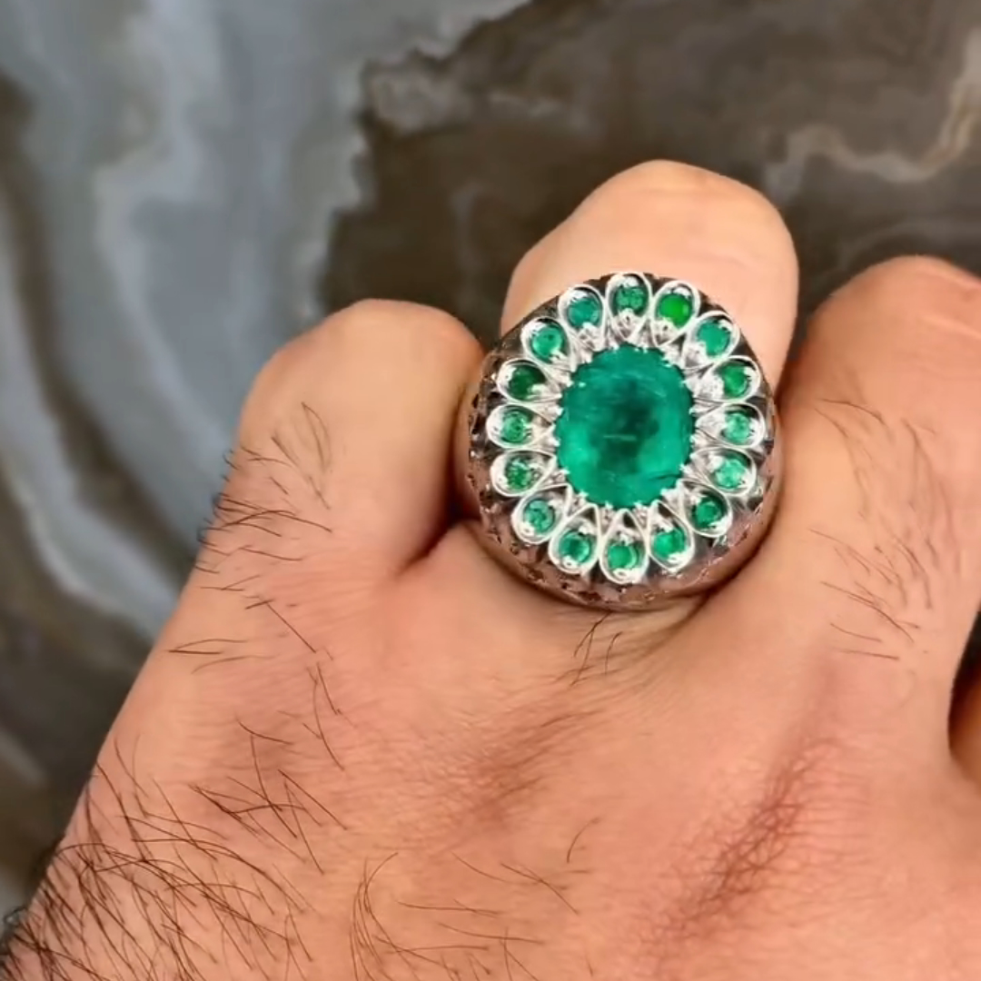 3ct Oval-cut Emerald Handmade Sterling Silver Ring