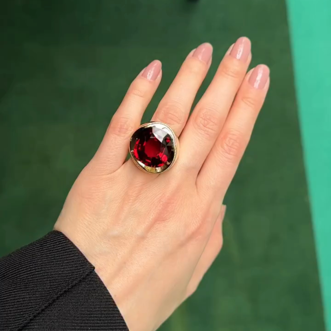 8ct Round-cut Ruby ​​sterling Silver Plated With Yellow Gold Handmade Ring