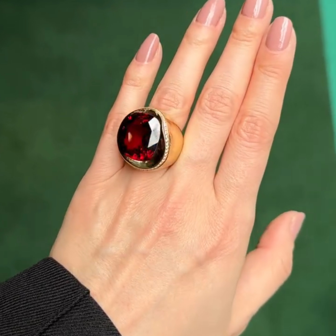 8ct Round-cut Ruby ​​sterling Silver Plated With Yellow Gold Handmade Ring