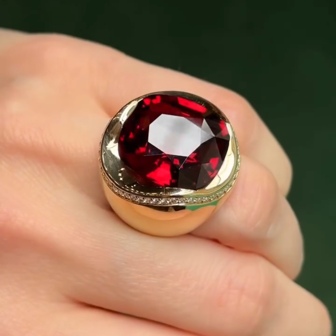8ct Round-cut Ruby ​​sterling Silver Plated With Yellow Gold Handmade Ring