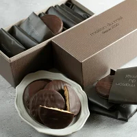 《TVで紹介されました》マカダミア キャラメルサンド 5個入・10個入 ◆ チョコレート 焼き菓子 ナッツ ギフト スイーツ 高級 個包装 クッキー お取り寄せ 洋菓子 プレゼント サブレ 詰め合わせ