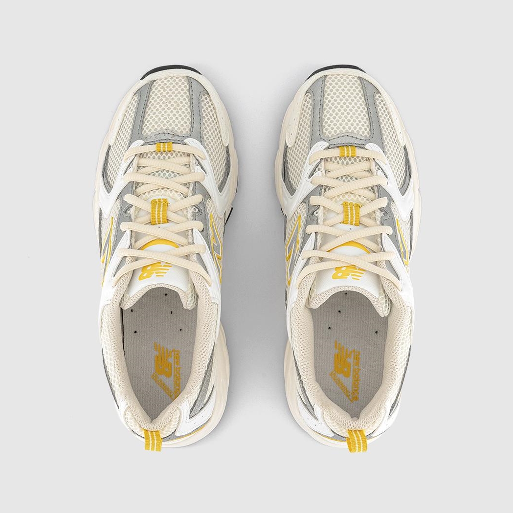 New Balance 530 Trainers