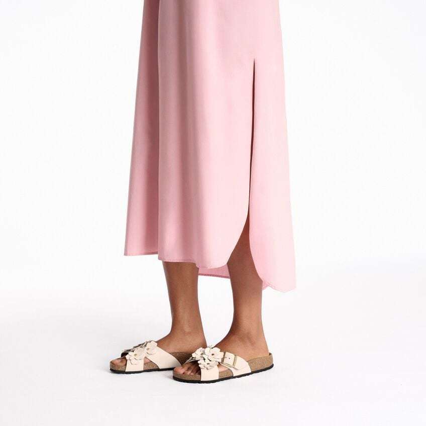 Siena Flower Embellishment