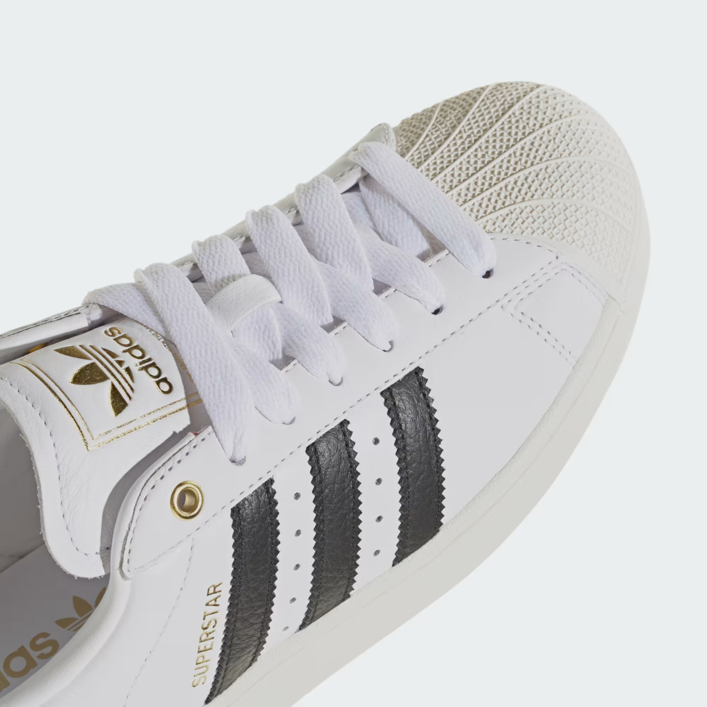 Adidas Superstar