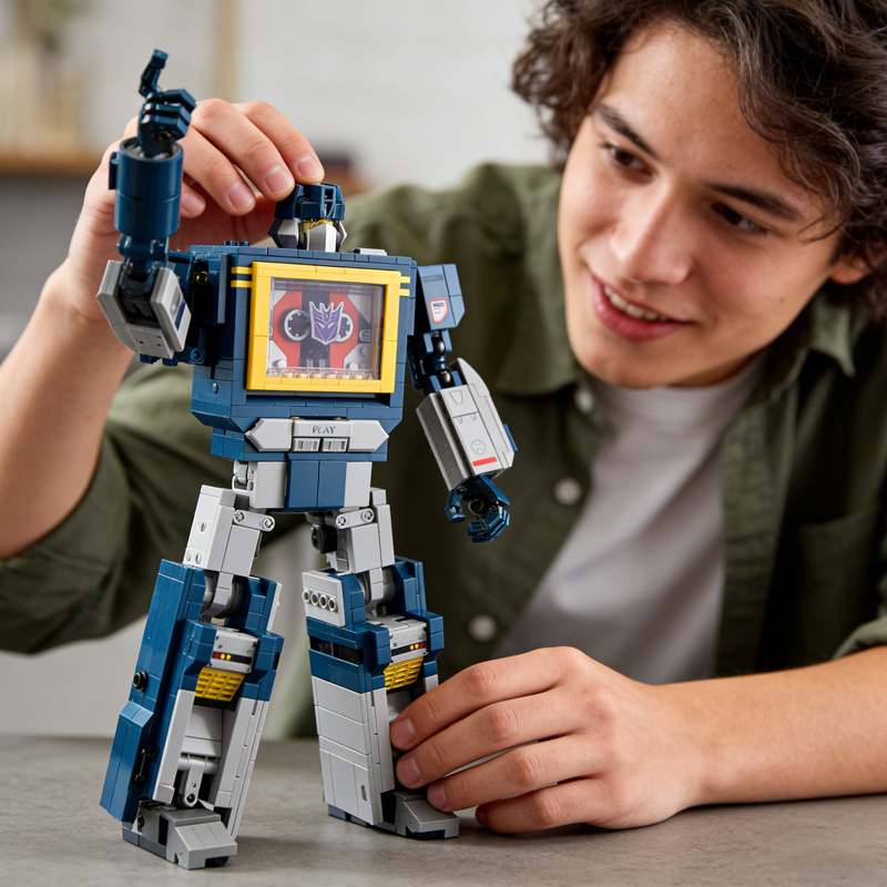 Soundwave building blocks model - chaoxingtoys