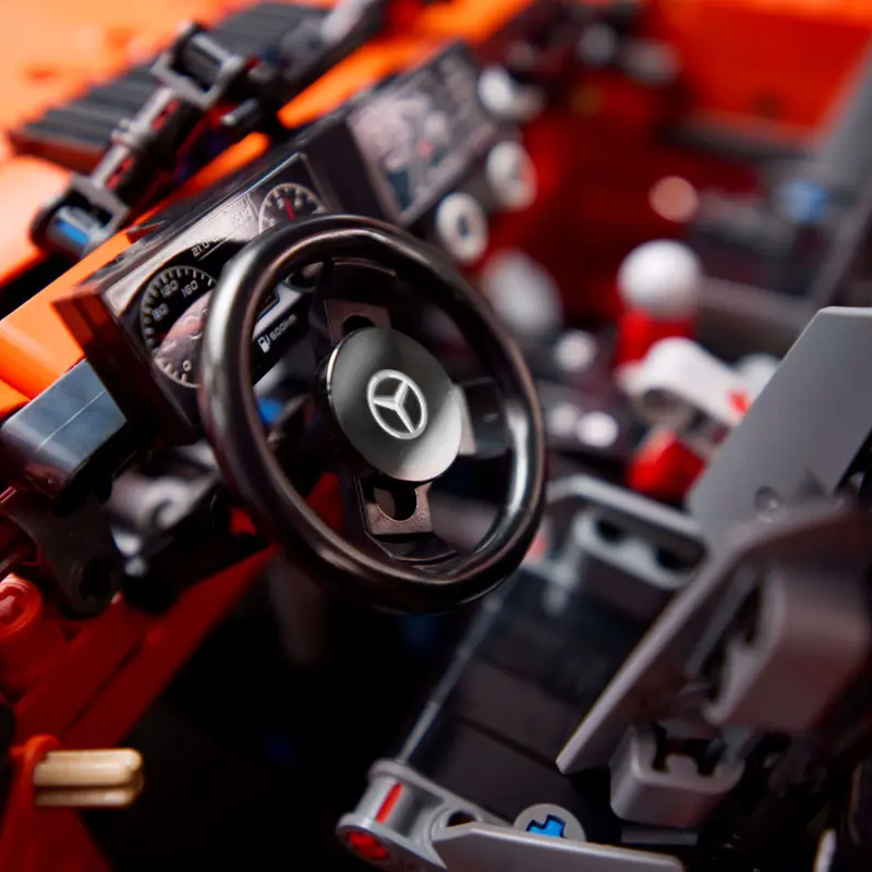 Luxury Off-Road SUV building blocks model - chaoxingtoys