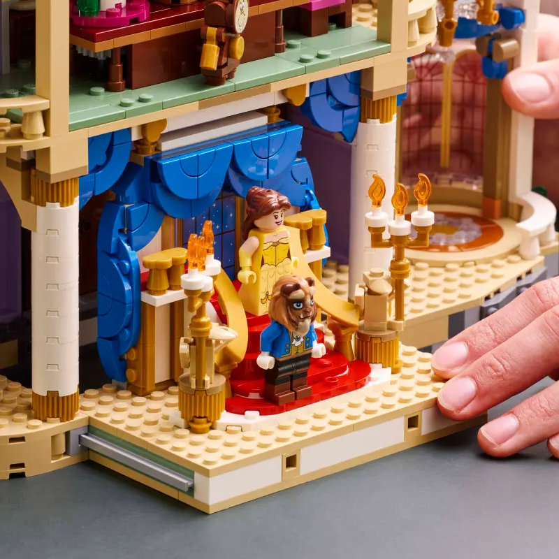 Beauty and the Beast Castle building blocks 43263