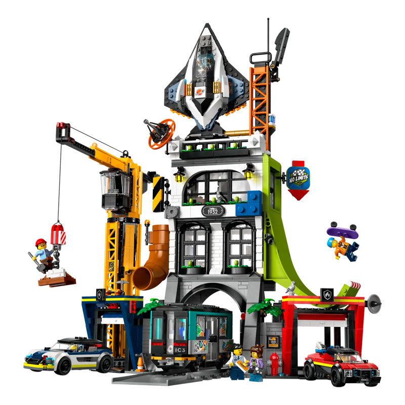 City Command Tower building blocks 60473