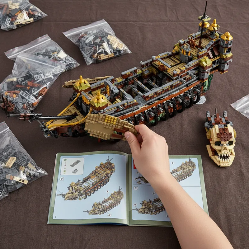 Silent Pirate Ship building blocks model - chaoxingtoys