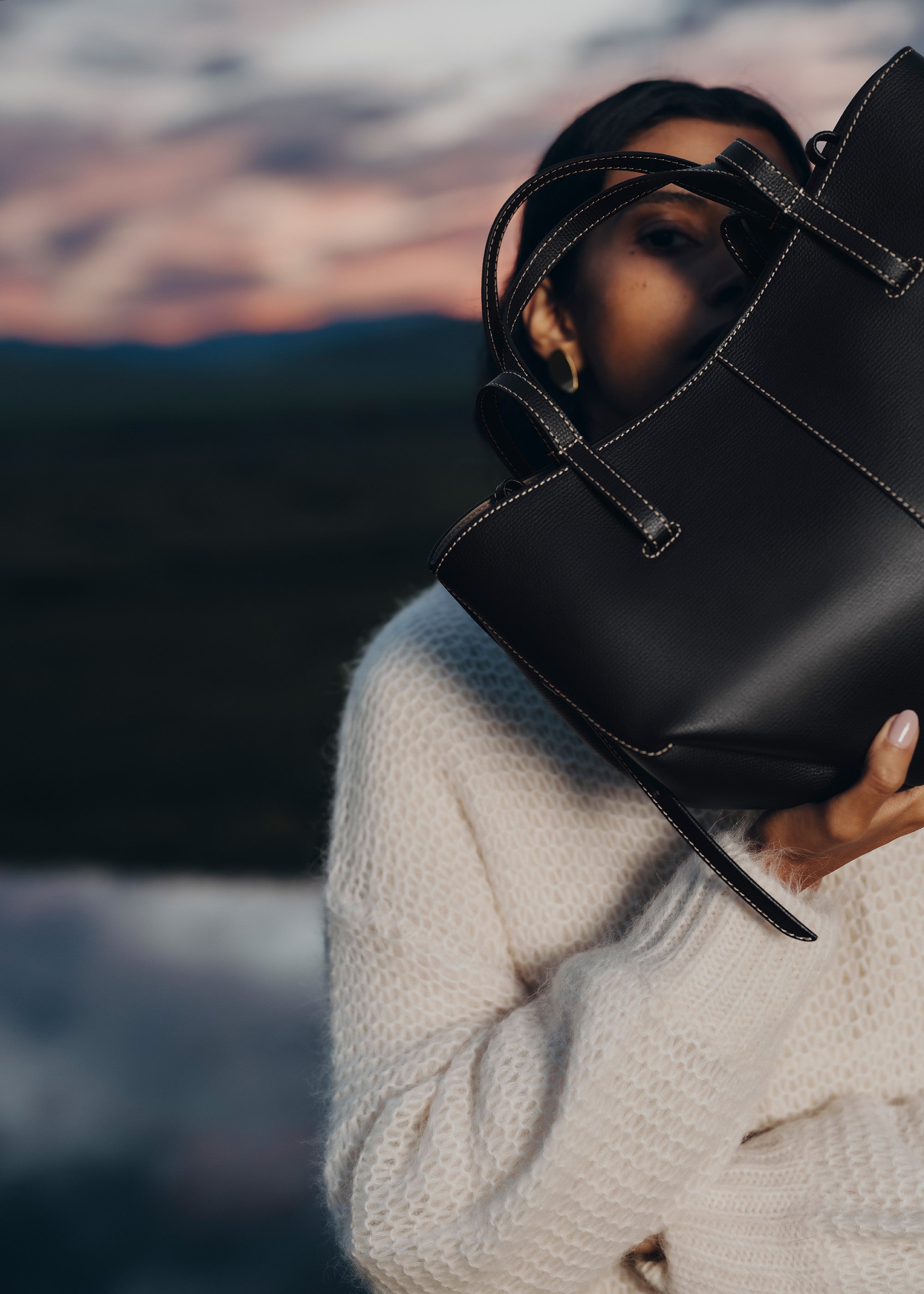 Sac Cyma Mini - Noir Grainé Coutures Écrues