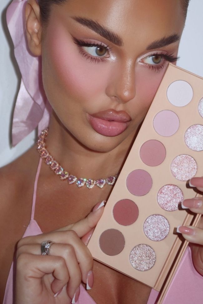 Palette - Blushing Neutrals Limited Edition