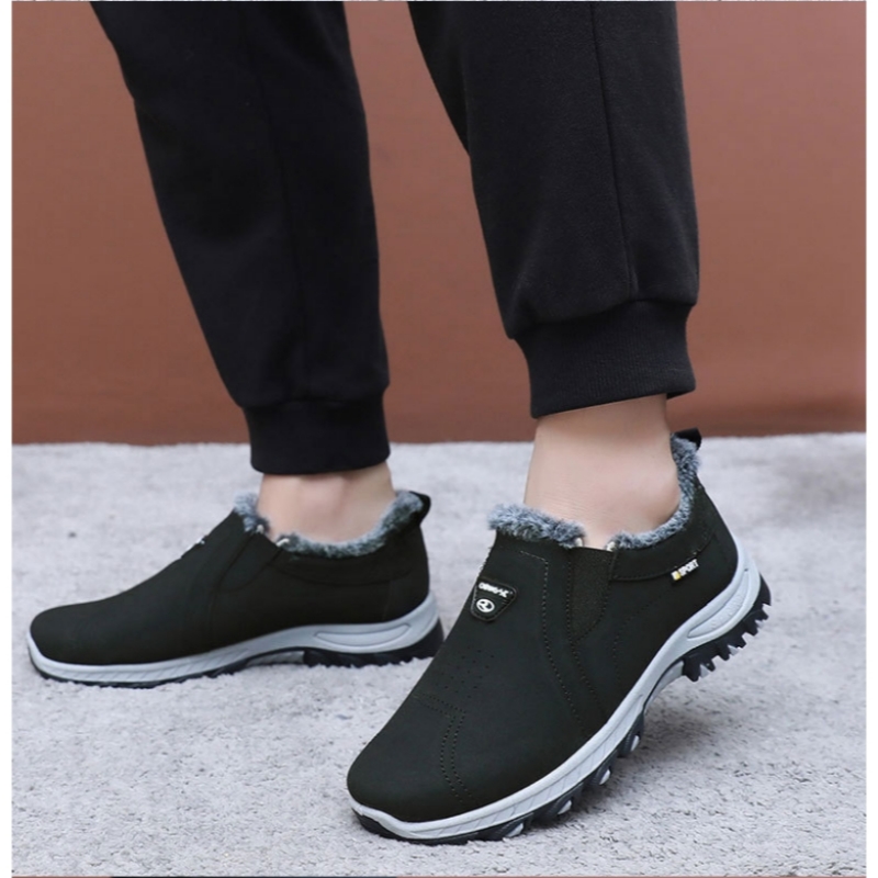 Teplé zimné turistické topánky