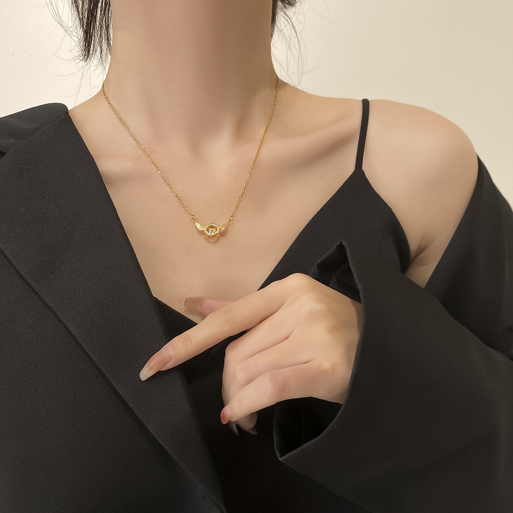 💎„A bölcsesség szárnyai” – ezüst nyaklánc a belső erő jelképe 💖