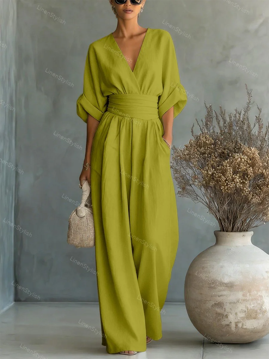 Divatos V-nyakú deréknál szabott overál