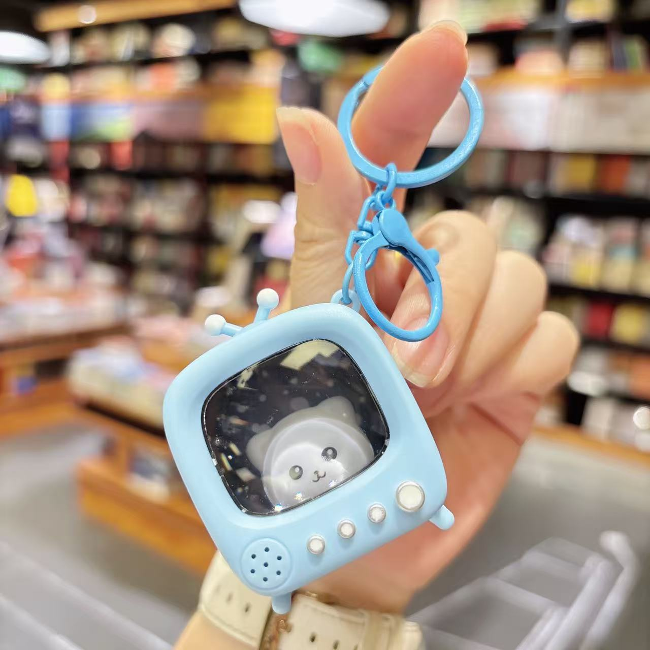 🐱Aranyos digitális kisállat kulcstartó – interaktív mini társ! ✨💖