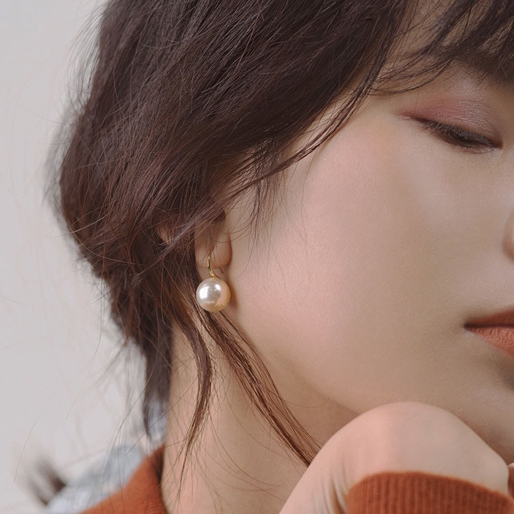 💎 Elegáns Gyöngy Fülbevaló – Klasszikus, Időtlen Stílus ✨