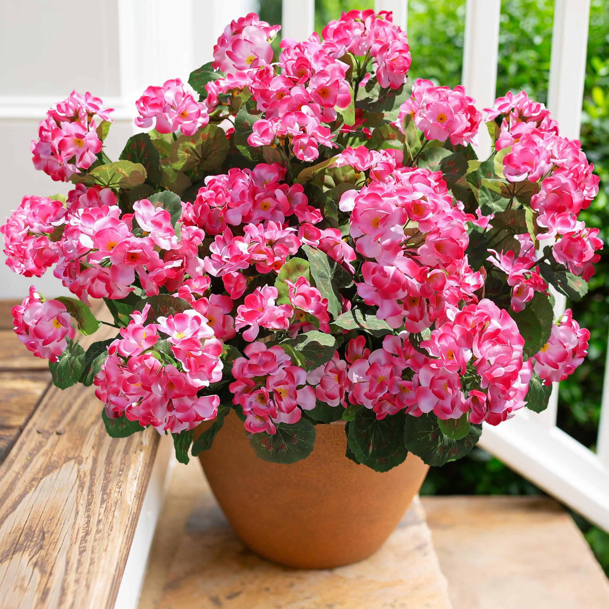 🌸 Lush, UV-Resistant Artificial Geraniums – Real Look, No Maintenance! 🌞🏡💐