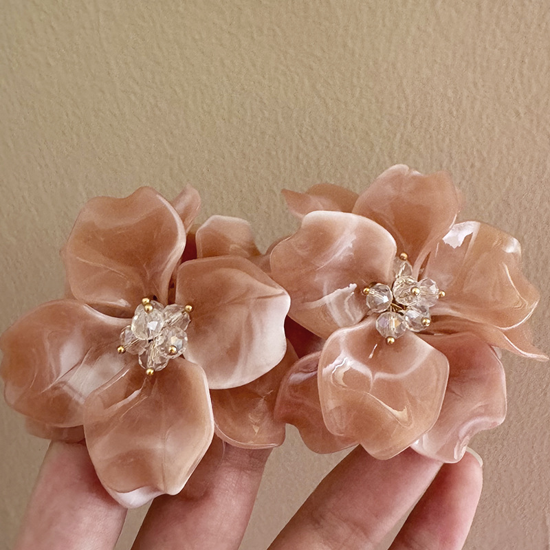 Elegant Flower Earrings
