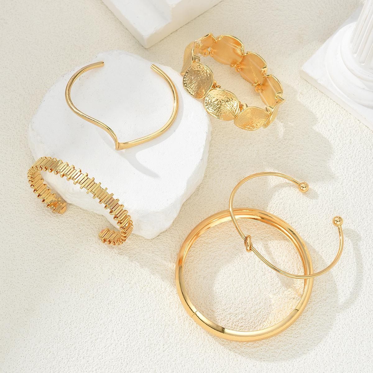 5pcs/set Leaf-patterned Smooth Bracelet With Irregular Stripes And An Open Design