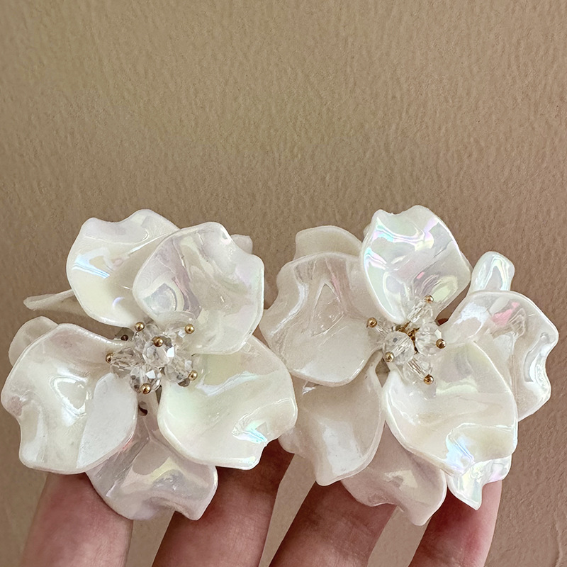 Elegant Flower Earrings