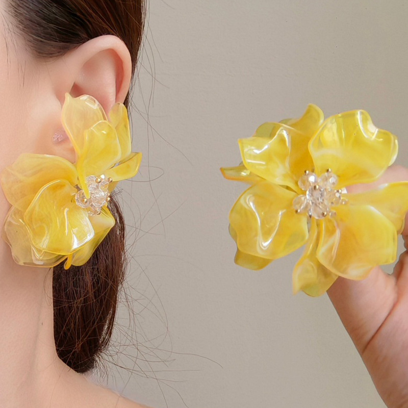 Elegant Flower Earrings