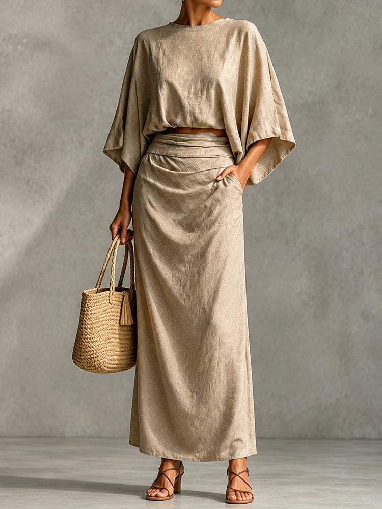 Elegance Two-piece Set: Rund Neck Long-sleeved Loose Top + High-waisted Skirt