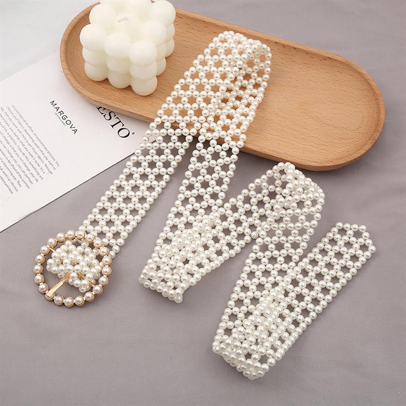 Elegant Pearl Belt