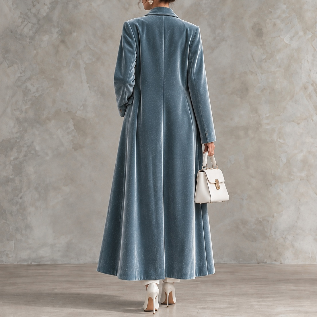Elegant Long Velvet Coat With Lapels