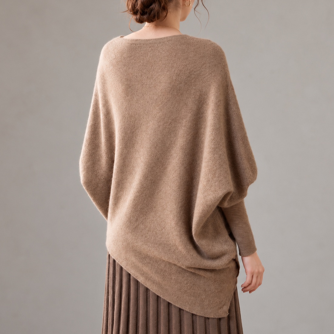 Asymmetric Hem Long-sleeved Cashmere Sweater