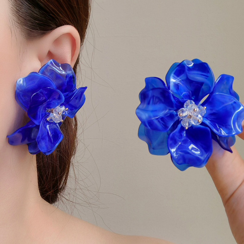 Elegant Flower Earrings