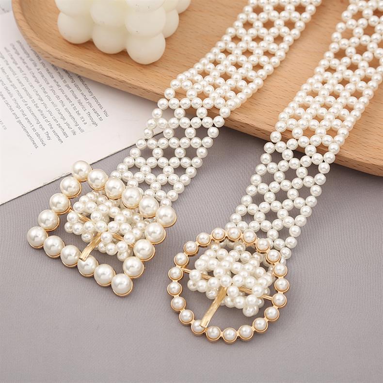 Elegant Pearl Belt