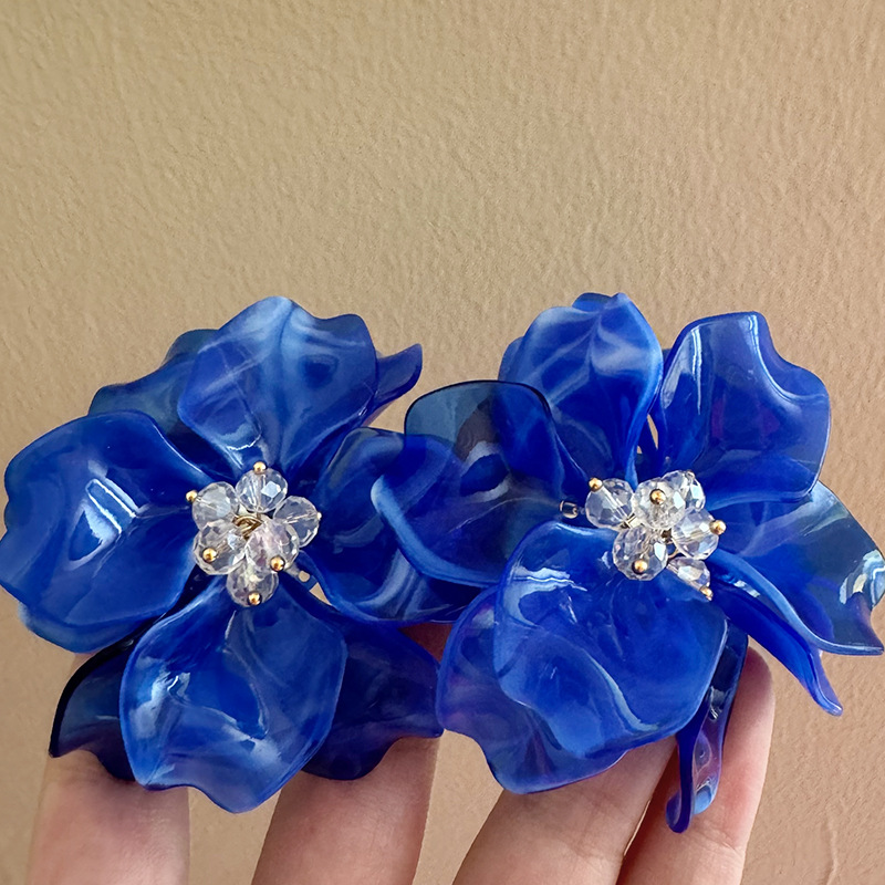 Elegant Flower Earrings