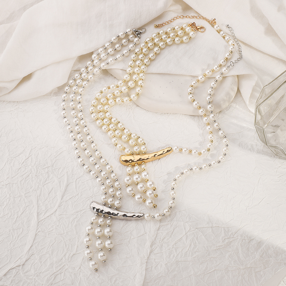 Retro-style Versatile Multi-layered Pearl Necklace