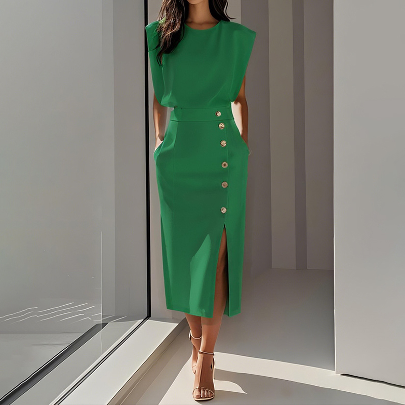 Elegant Solid Color Round Neck Sleeveless Slit Midi Dress