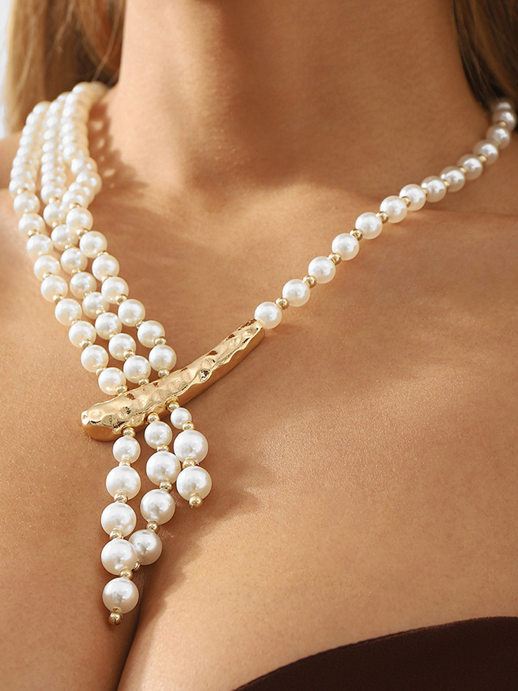Retro-style Versatile Multi-layered Pearl Necklace