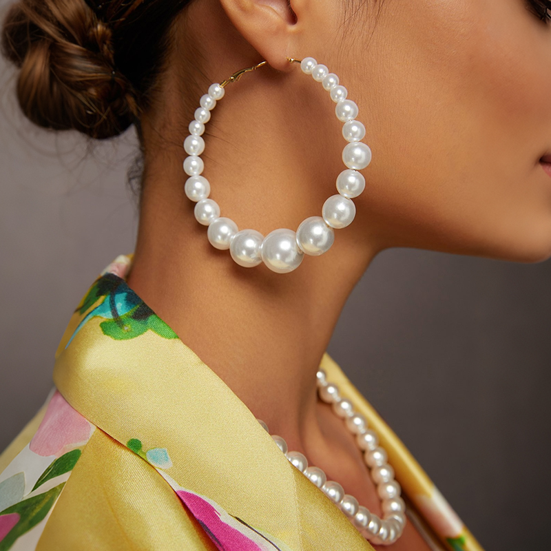 legant Plain Pearl Dangle Earrings