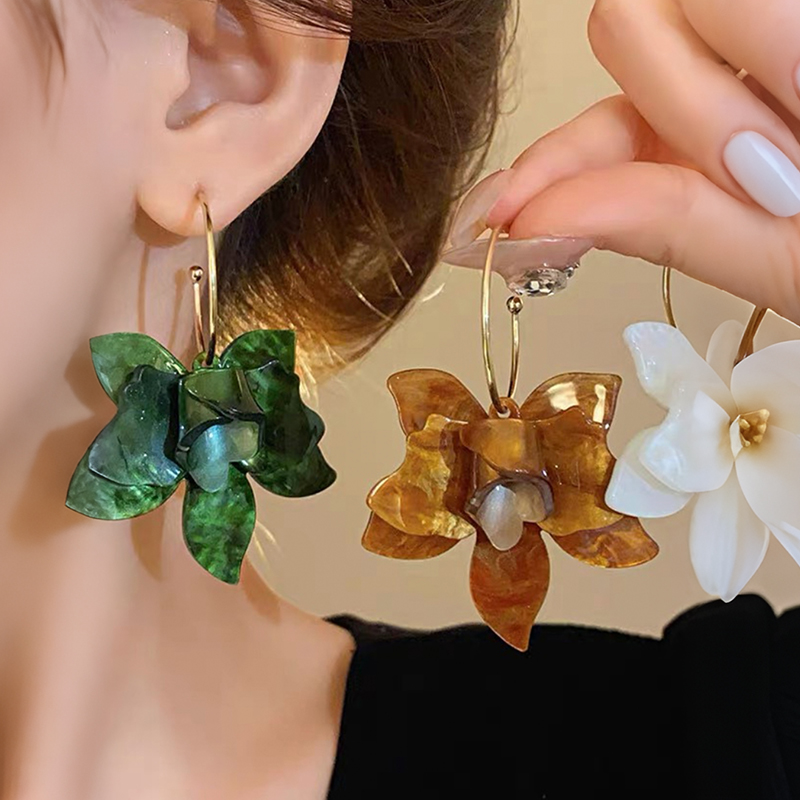 Exaggerated Floral Earrings