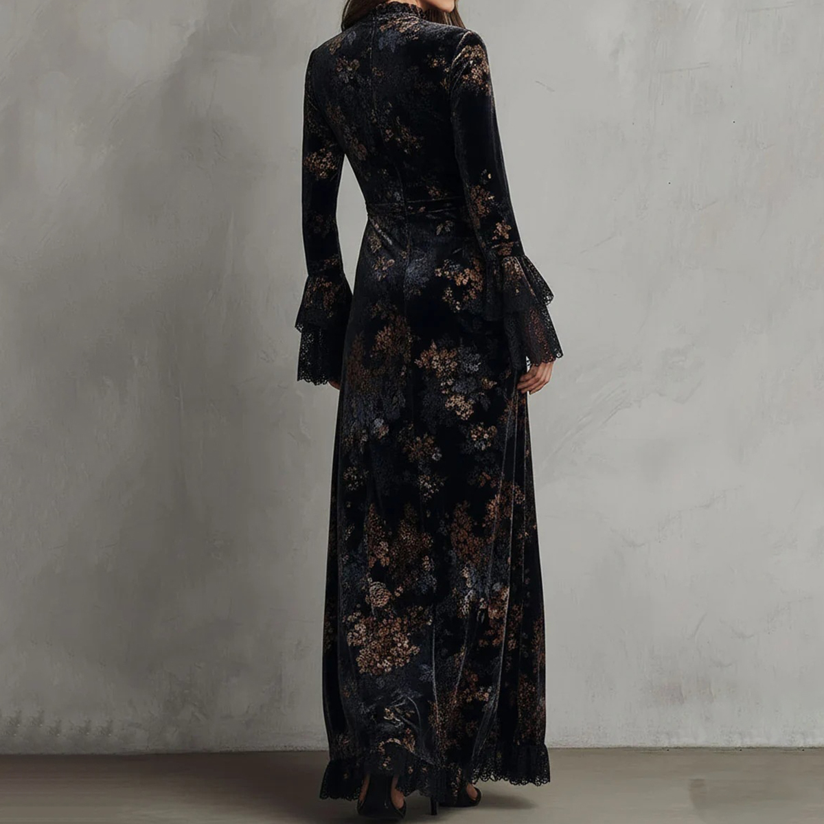 Vintage Printed Slim Fit Velvet Lace Maxi Dress