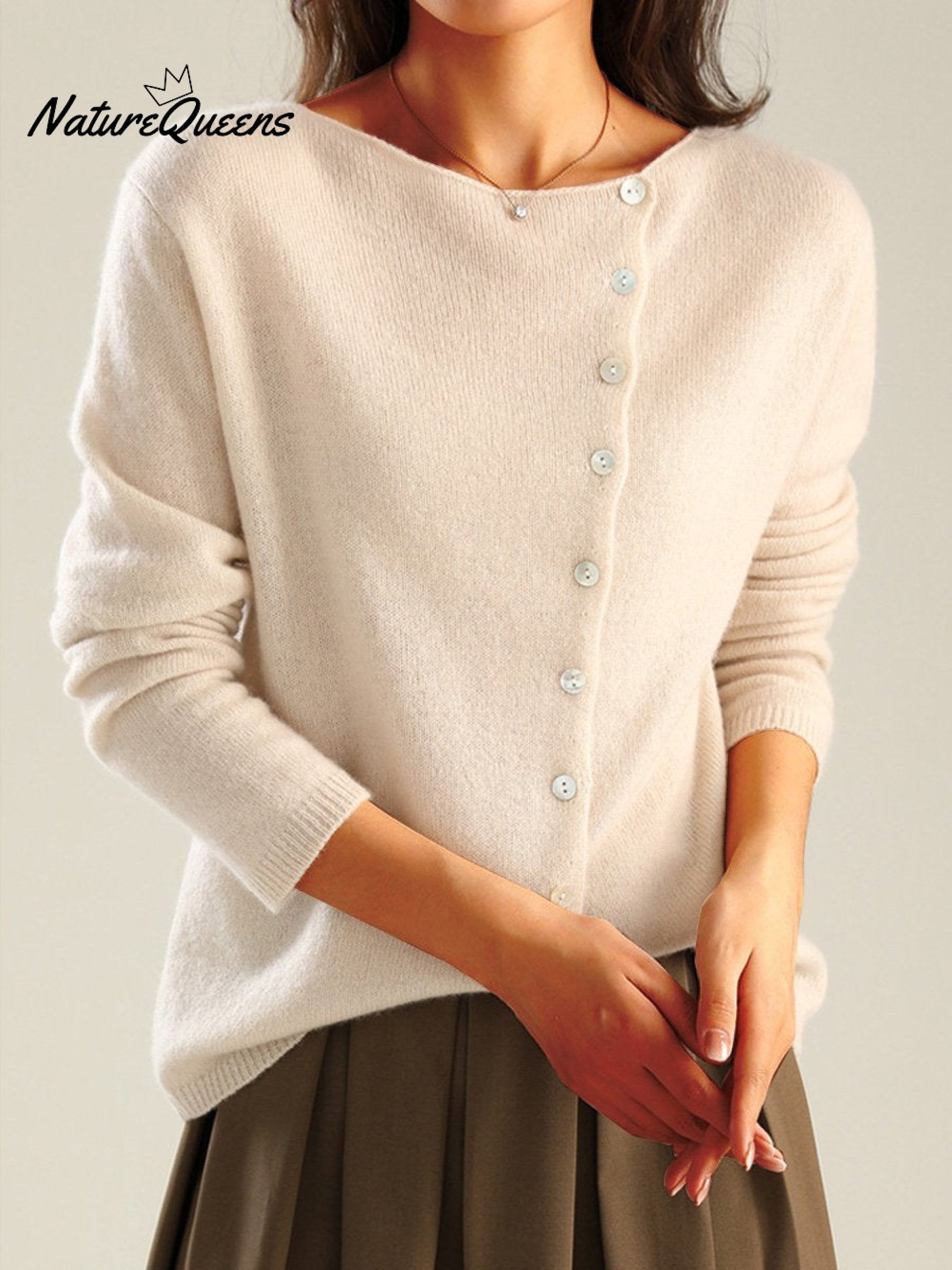 Women's Retro Style Round Neck Single-Row Button Cashmere Knit Thin Cardigan
