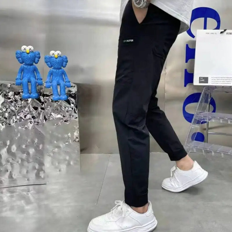 Comfortable & Functional Multi-Pocket Cargo Pants