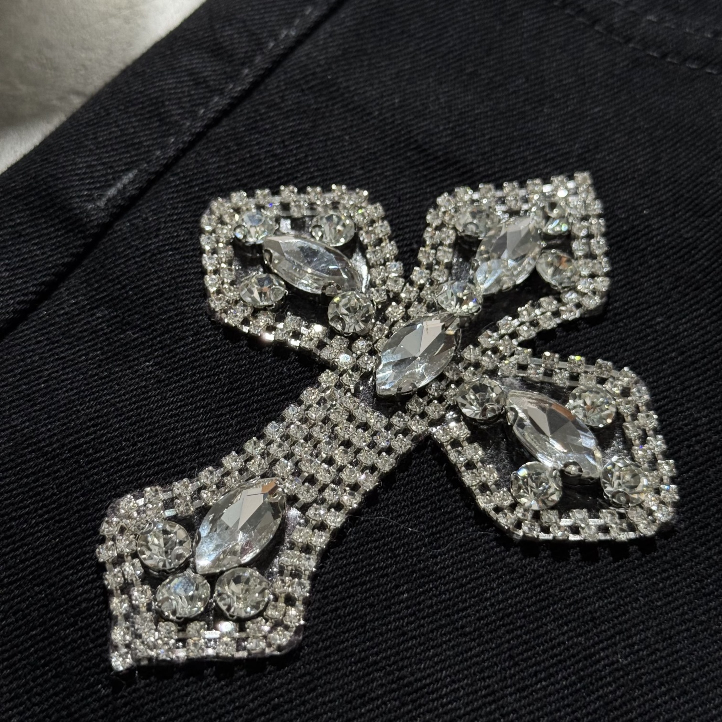 Sopula Rhinestones Cross Baggy Jeans