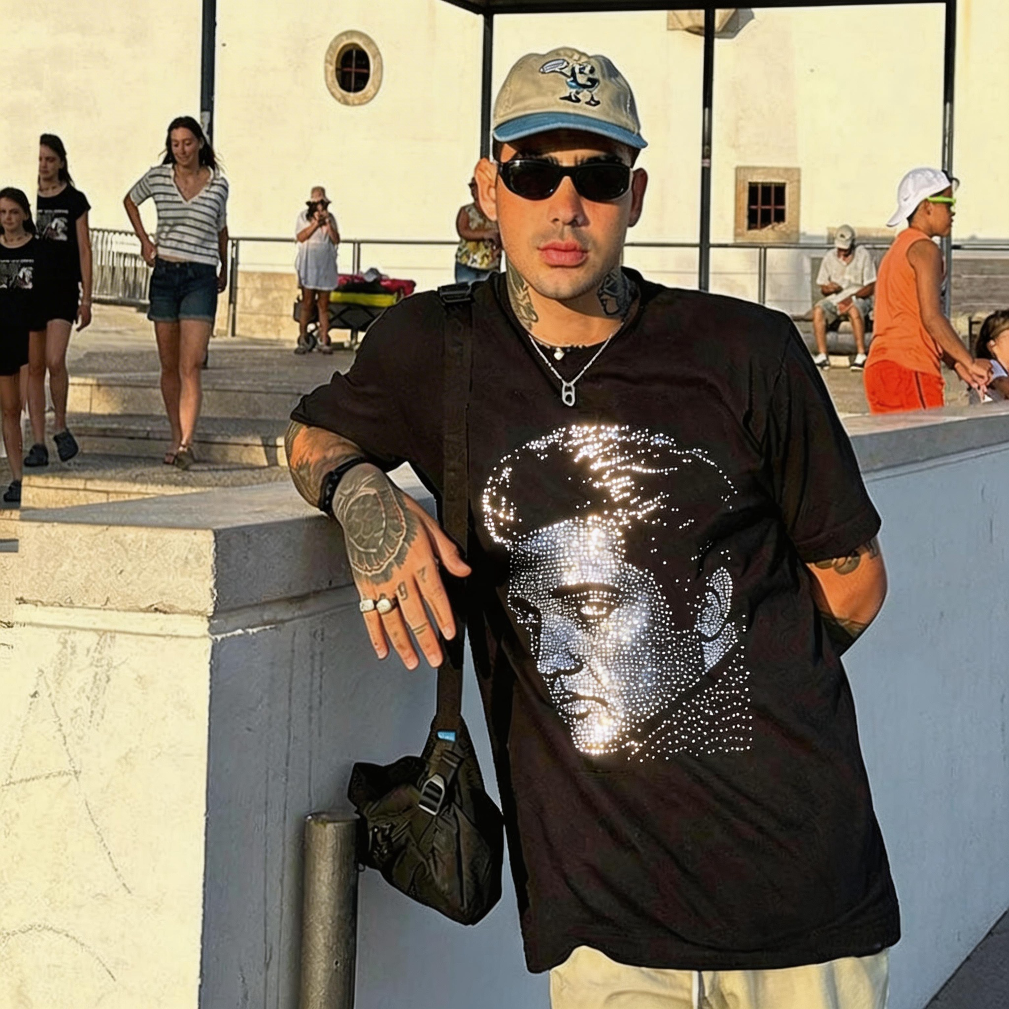 Elvis Presley Portrait Graphic T-Shirt