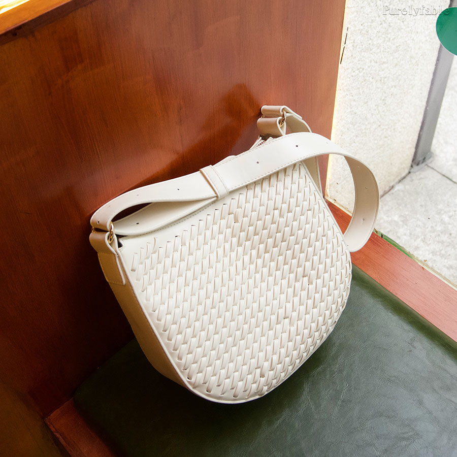 White Shoulder Bag