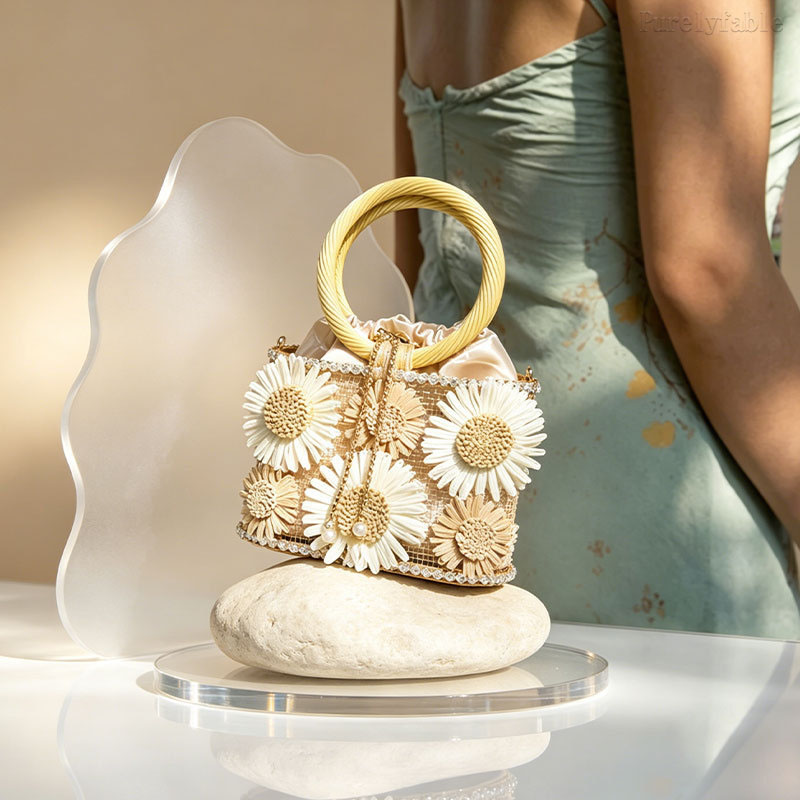 Rice White Daisy Birdcage Bag