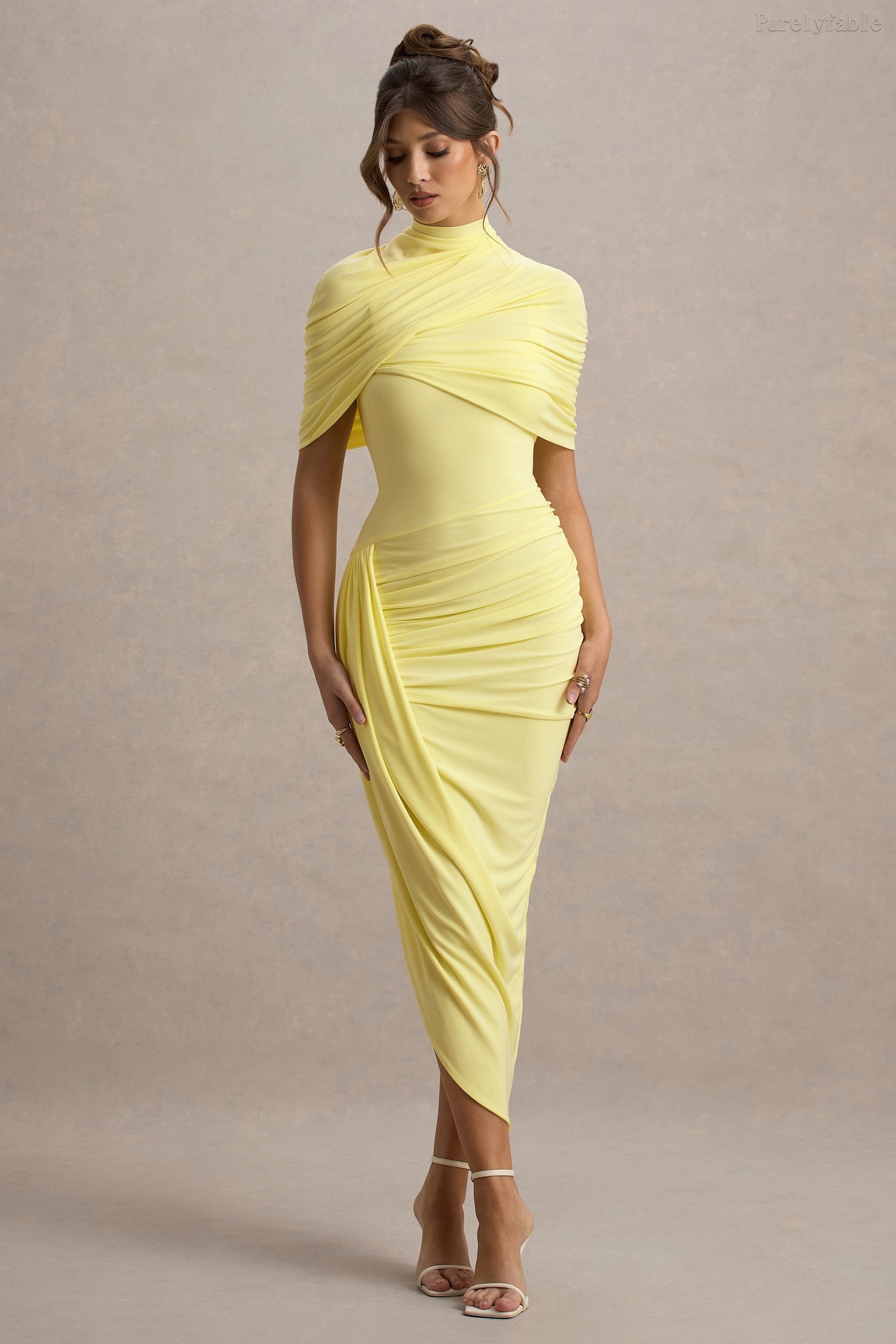 Lena Red Slim-Fit Ruched Bodycon Dress